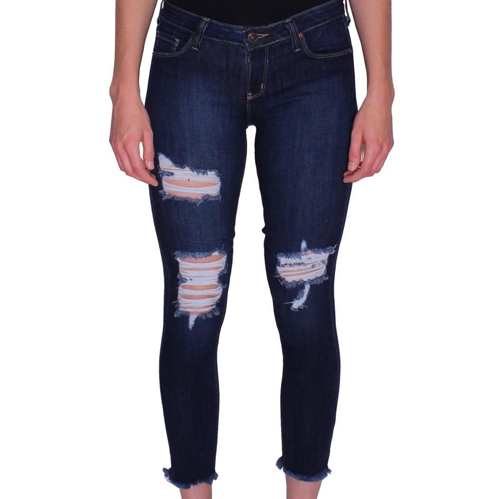 NWOT women’s dark wash distressed jeans
